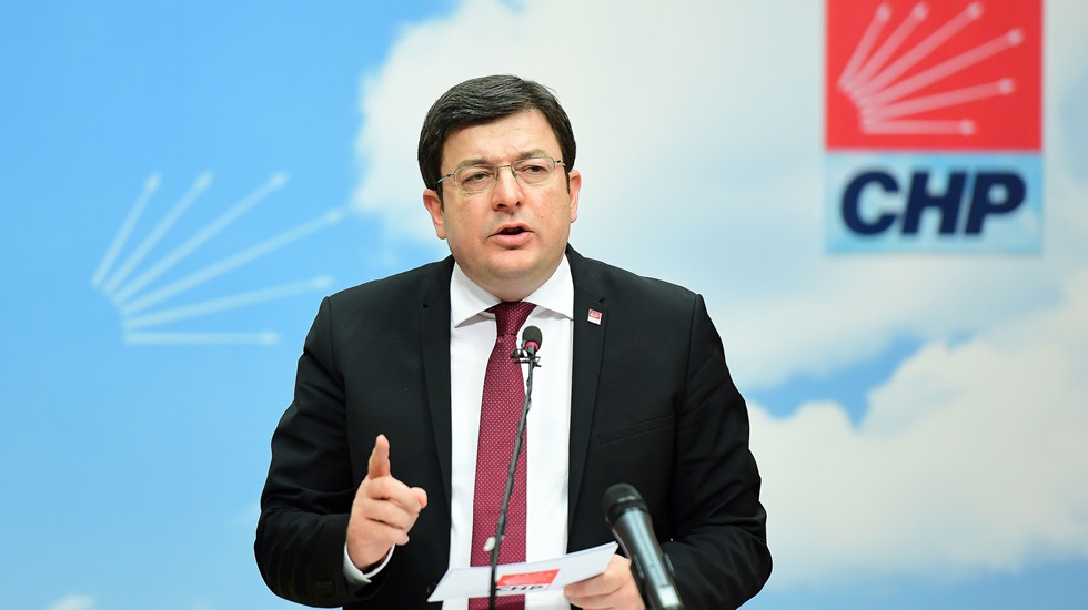 Erkek: “AKP’nin açıklamaları da itirazları ve bavulları gibi bomboştur!”