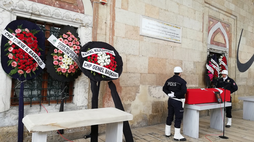 Diyarbakır’da yaşamını yitiren polis memuru Fatih Yezer sonsuzluğa uğurlandı
