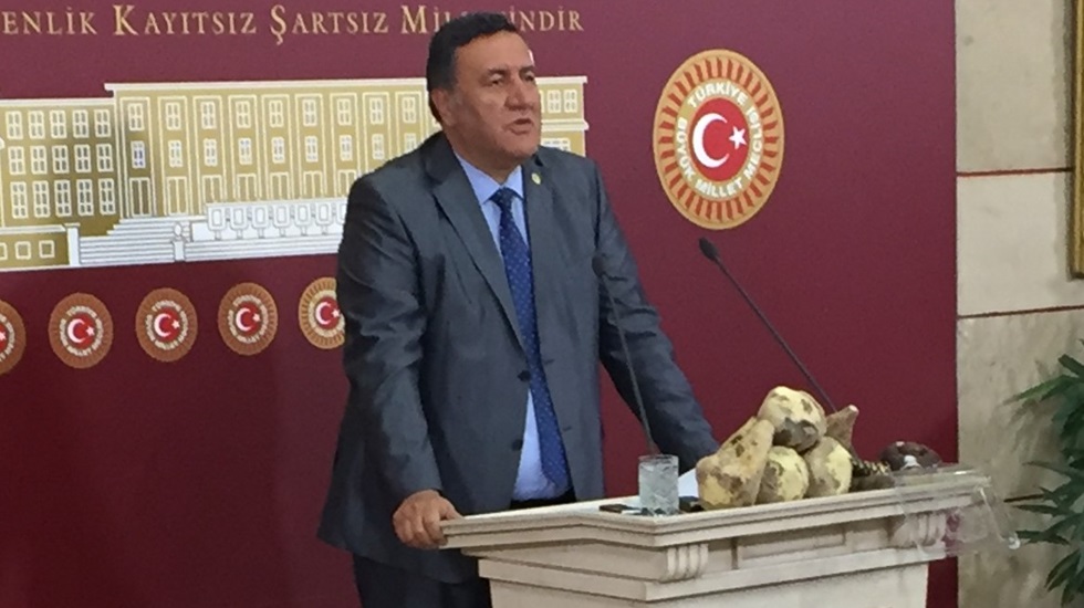 Şeker Pancarıyla Meclis’e gelen Gürer ‘acı’ konuştu!