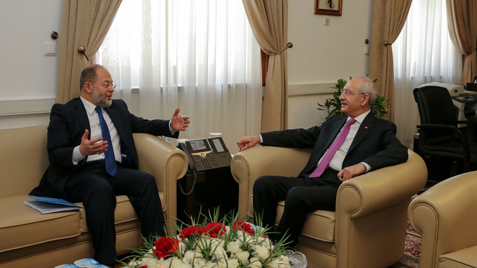 Kılıçdaroğlu, Başbakan Yardımcısı Recep Akdağ ile görüştü