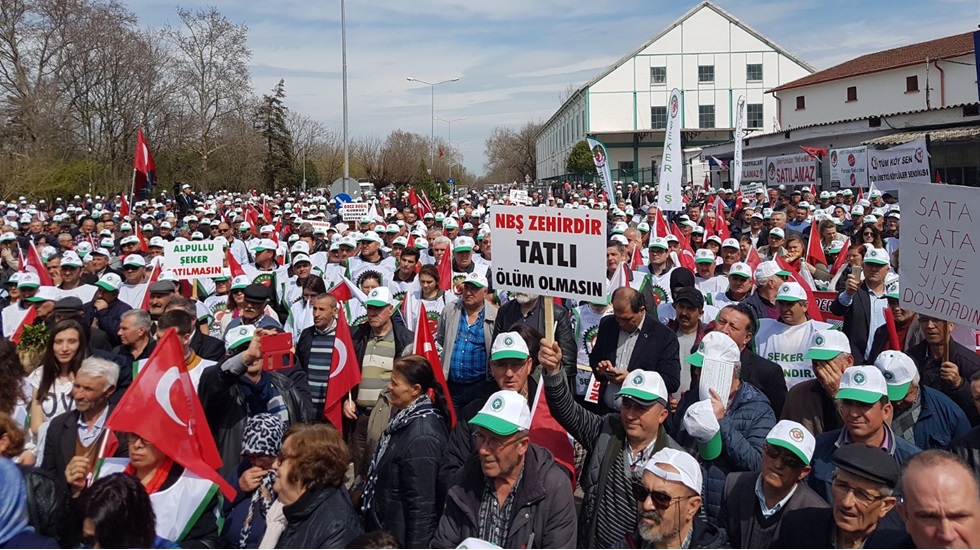 Şeker Fabrikaları yıllık 3 milyar dolarlık bir katma değer üretmektedir