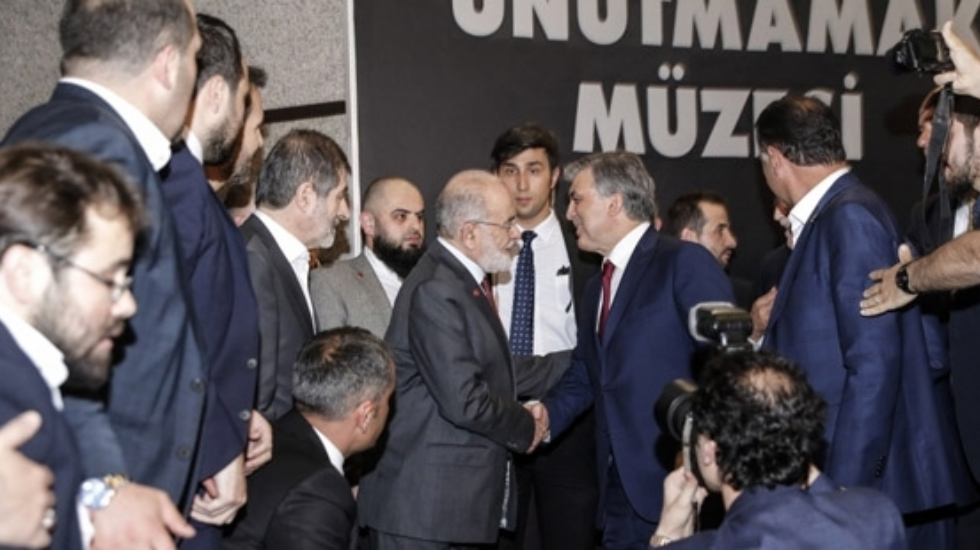 Abdullah Gül ve Temel Karamollaoğlu bir araya geldi