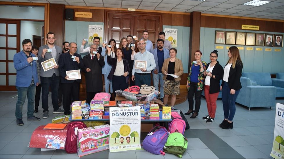 Avcılar Belediyesi’nden Öğrencilere Destek