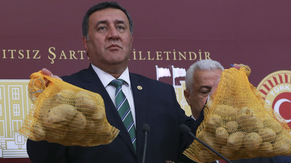Şekerpancarı ve patates &uuml;reticilerinin sorunları Meclis'te&hellip;