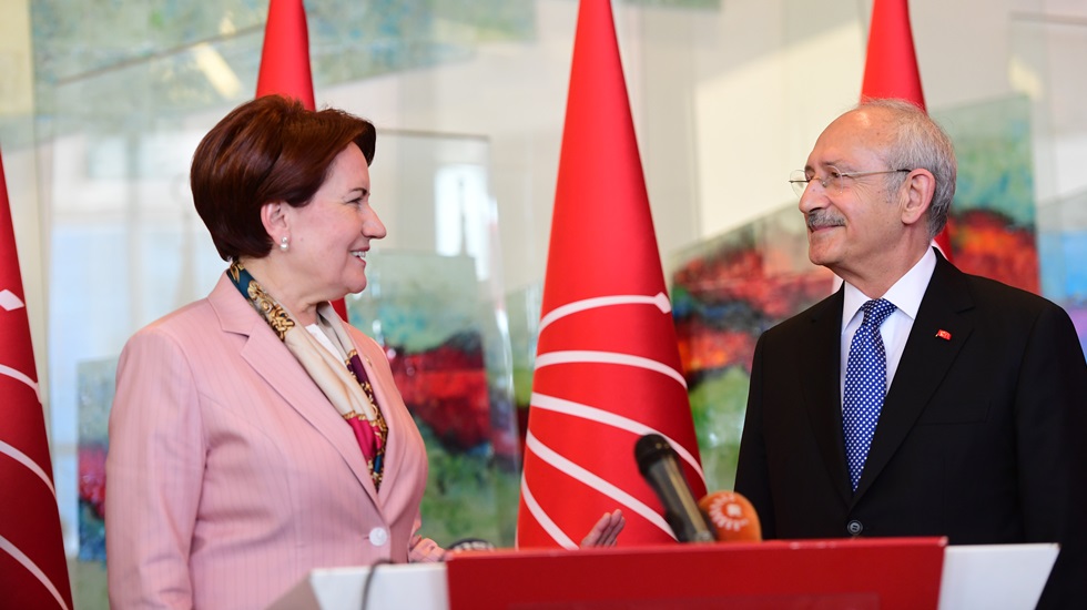 Meral Akşener’den ittifak açıklaması: Herkes birbiriyle görüşür