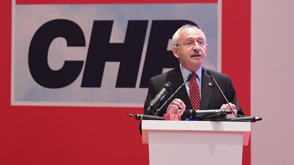 Tuncay Özkan: Kılıçdaroğlu görevine devam edecek