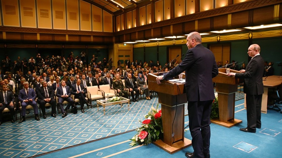 Erdoğan ve Putin: Türk-Rus ilişkileri zorlu sınavları atlattı