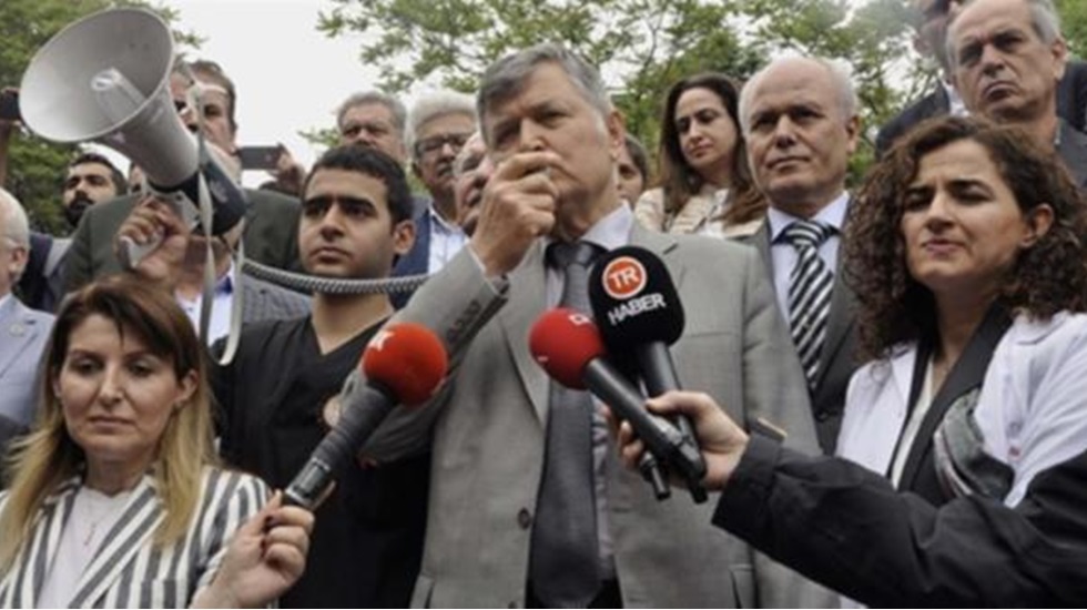 İnce’yi karşılayan Cerrahpaşa Tıp Fakültesi Dekanı görevden alındı