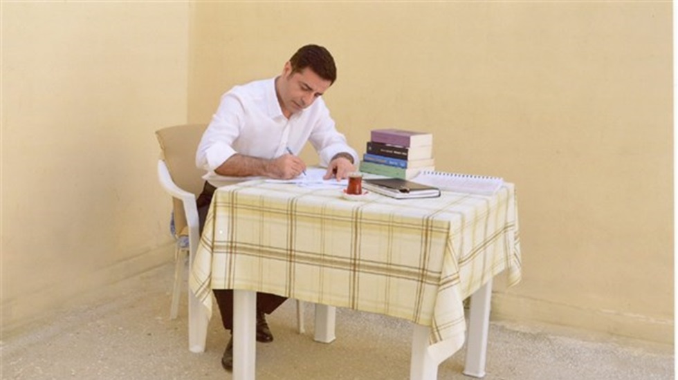 Selahattin Demirtaş'tan muhalefet liderlerine 'AİHM' mektubu
