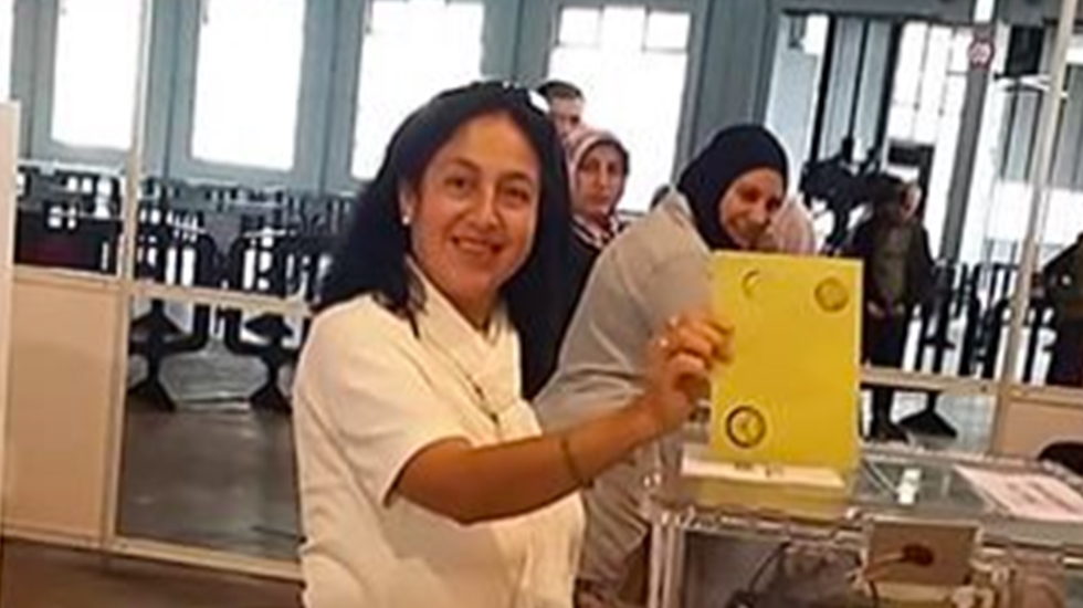 “İki oy birden kullanan AKP’li gözaltına alındı…Tahkikat devam ediyor”