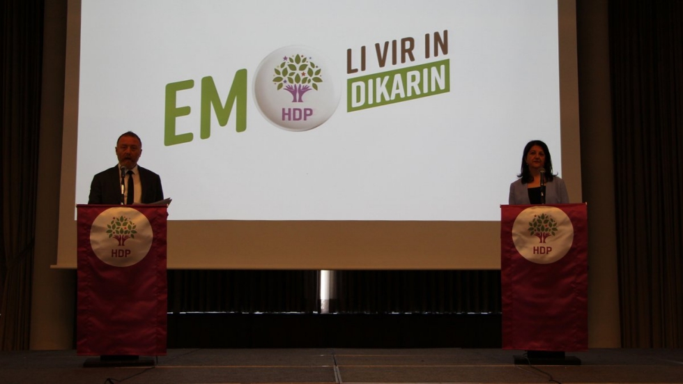 HDP: Kutlama yapmanın zamanı değil dedi, sandıklara sahip çıkma çağrısı yaptı