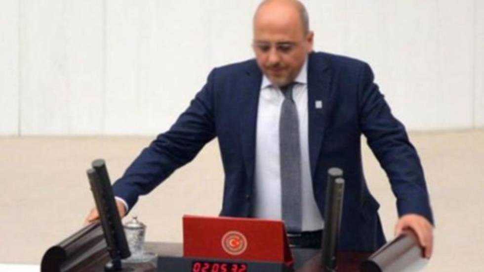 TBMM Genel Kurulunda Ahmet Şık ve AKP'liler arasında tartışma