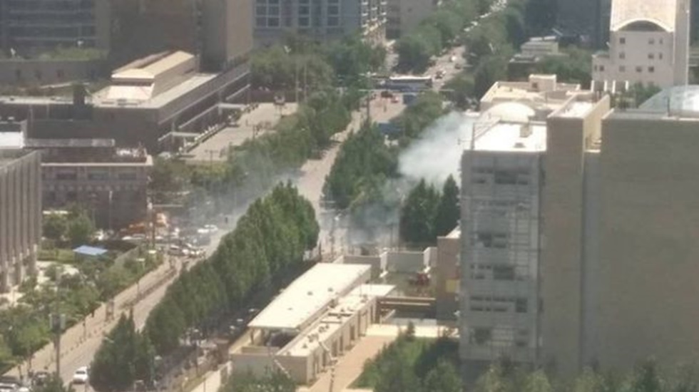 ABD’nin Pekin Büyükelçiliği önünde patlama