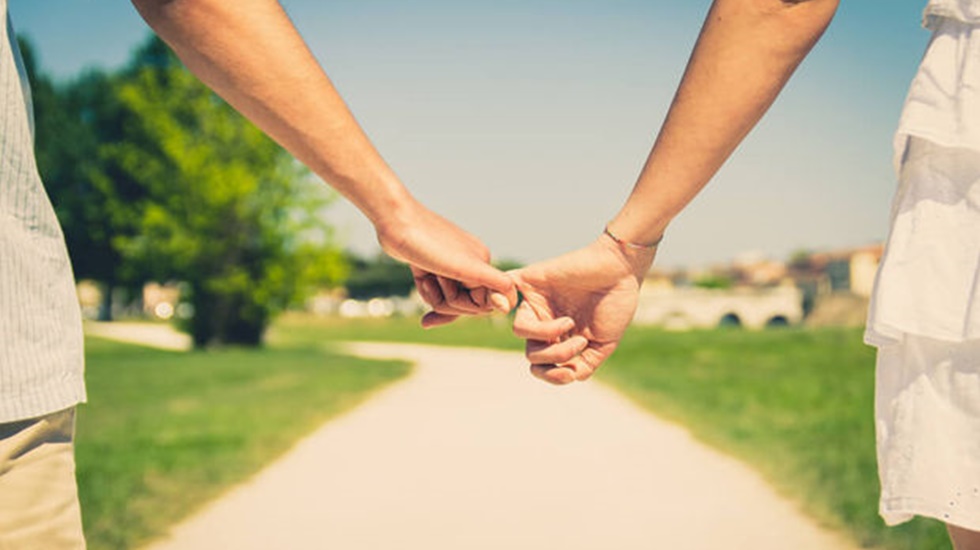 Cinsel ilişkiye girme yaşını 14’e indirdiler