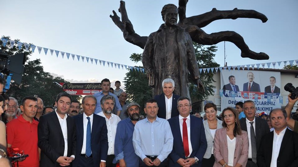 Ağbaba; “Arguvan Aşık Veysel’dir, Nazım Hikmet’tir, Mahsuni’dir”
