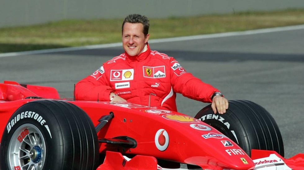 Schumacher dağları ve gölü görünce ağlıyor