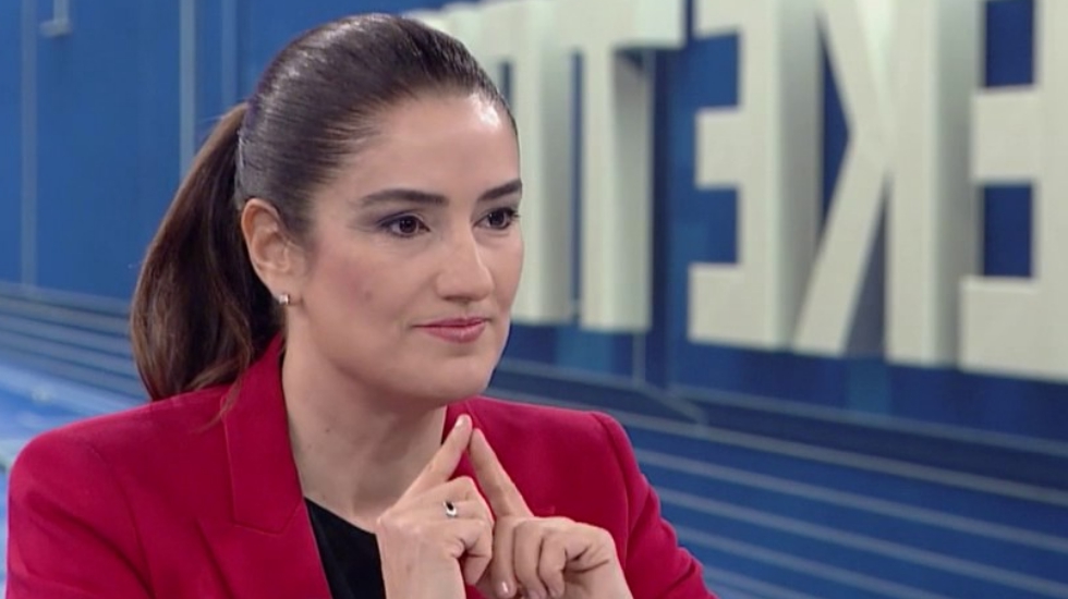 İYİ Parti Genel Başkan Yardımcısı Ece G&uuml;ner istifa etti...
