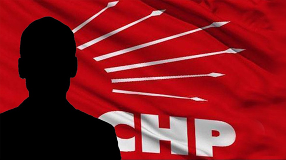 CHP'li eski siyasetçiden Davutoğlu'na destek…