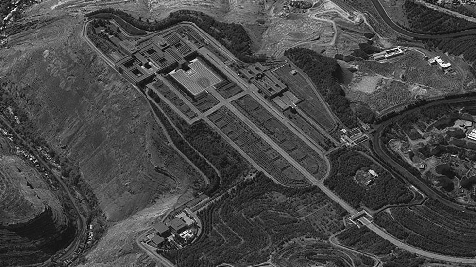 Sarayın uydudan çekilmiş fotoğrafını yayımladı