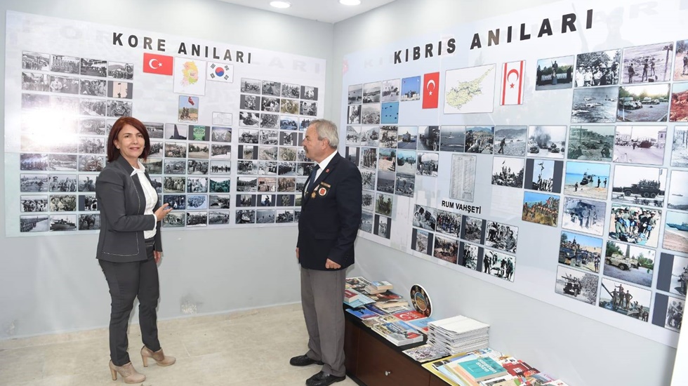 Gaziler Gününde Sergi Açılışı