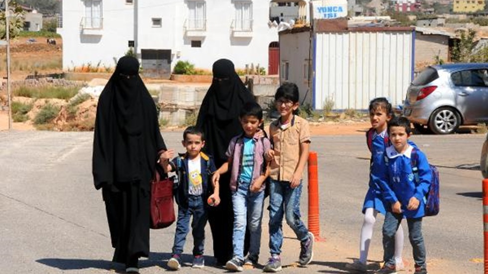 95 bin nüfuslu ilçede resmi kayıtlara göre 80 bin Suriyeli yaşıyor
