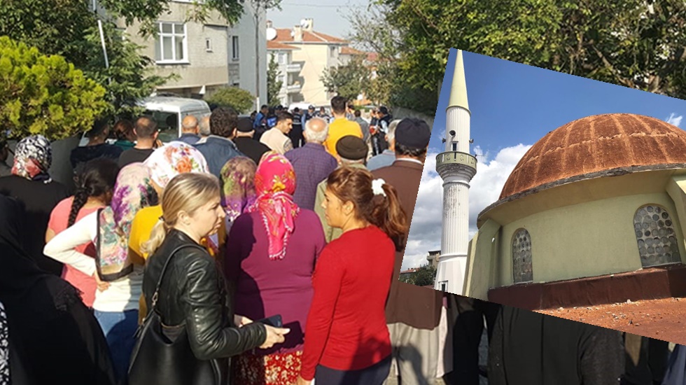 Cami yıkımına karşı vatandaş direnişi