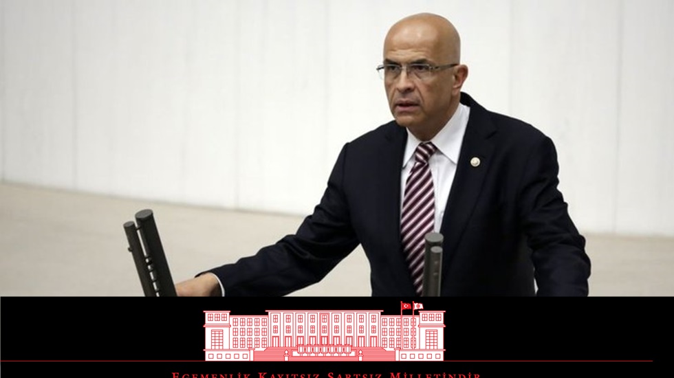 CHP’li Enis Berberoğlu yemin etti