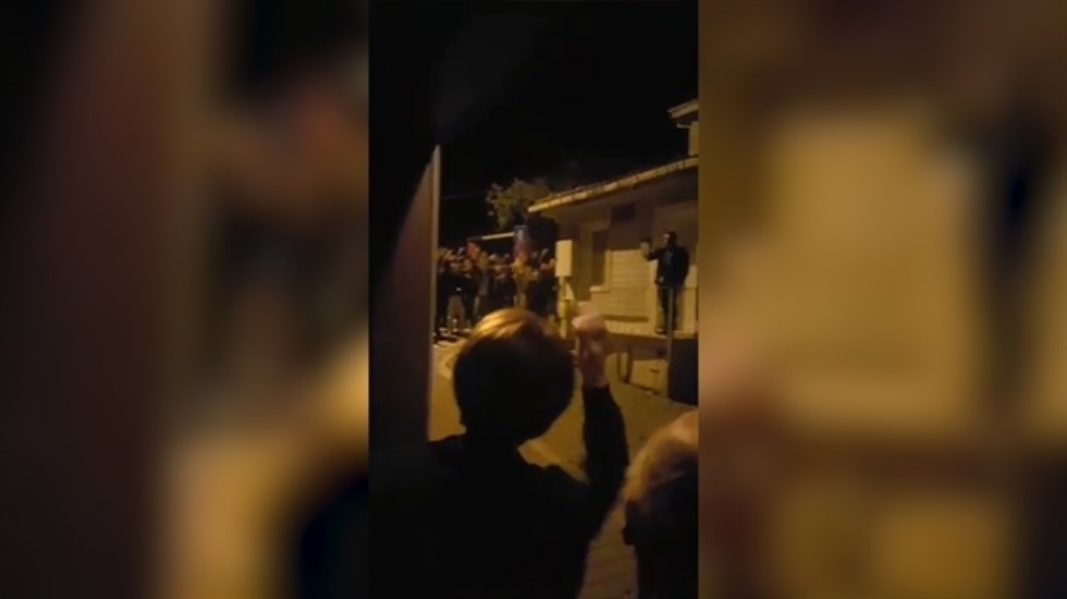 Akşener’in evinin önünde gece vakti kötü tezahürat yapanlar için hapis istemi
