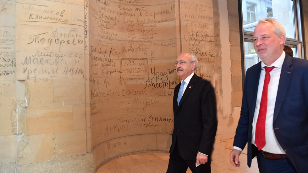 CHP’den yurt dışına çıkarma