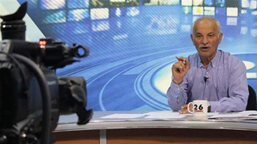 Gazeteci canlı yayında kalp krizi geçirdi