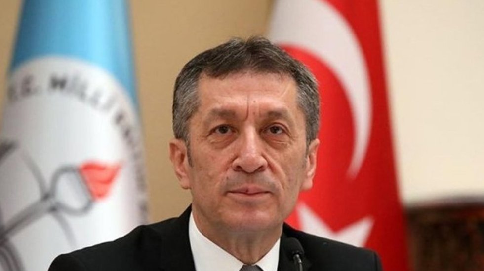 Bakan Selçuk taciz iddialarını saklıyor mu?