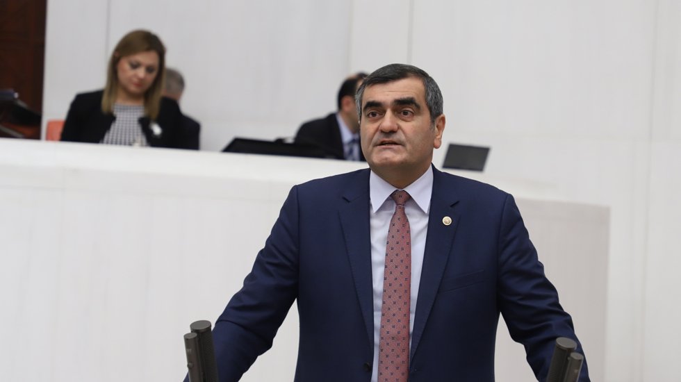 CHP'li Ali Şeker: 40 Satır mı? 40 Katır mı?