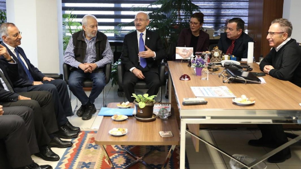 Kılıçdaroğlu’ndan Sözcü’ye ziyaret: Bu kumpas FETÖ’cüleri güçlendiren bir harekettir
