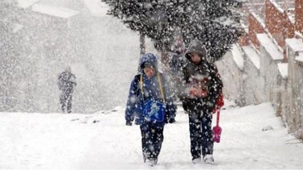 Yoğun kar yağışı nedeniyle bu illerde okullar tatil!