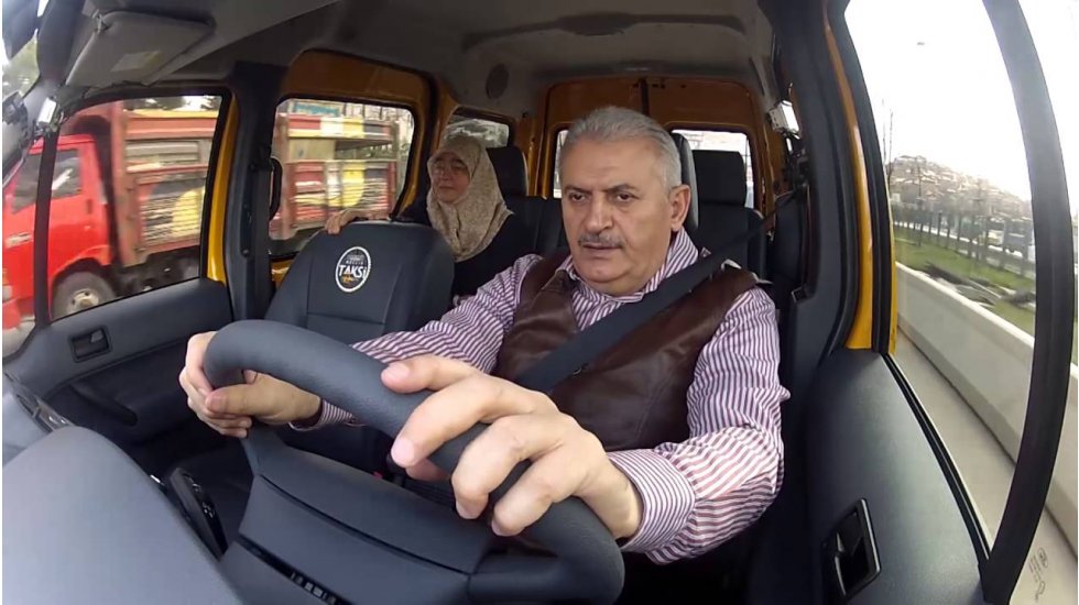 Binali Yıldırım'dan Suriyeli açıklaması: Sıfır tolerans, tutar kulağından atarız