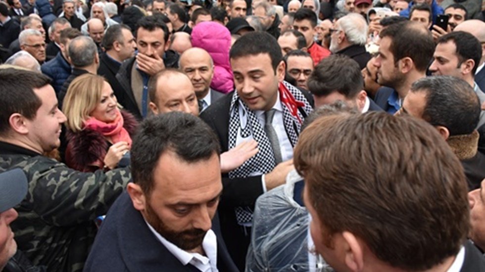 CHP adayı Rıza Akpolat Beşiktaşlılarla buluştu