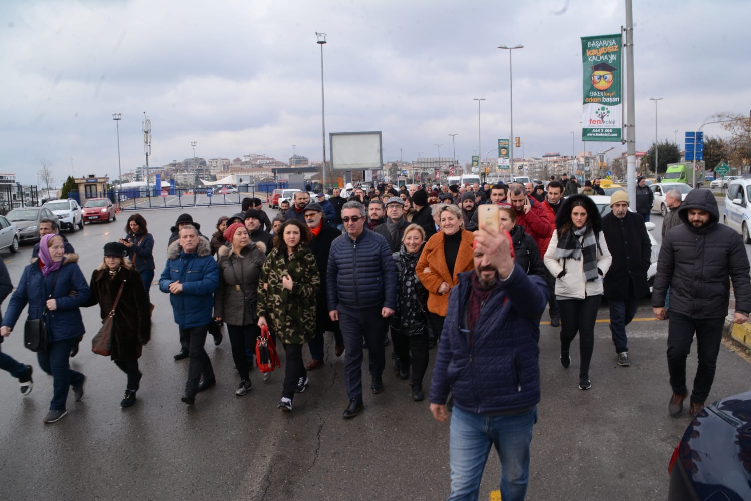 https://yenisoluk.com/uploads/2019/02/Maltepe-yuruyus (1)