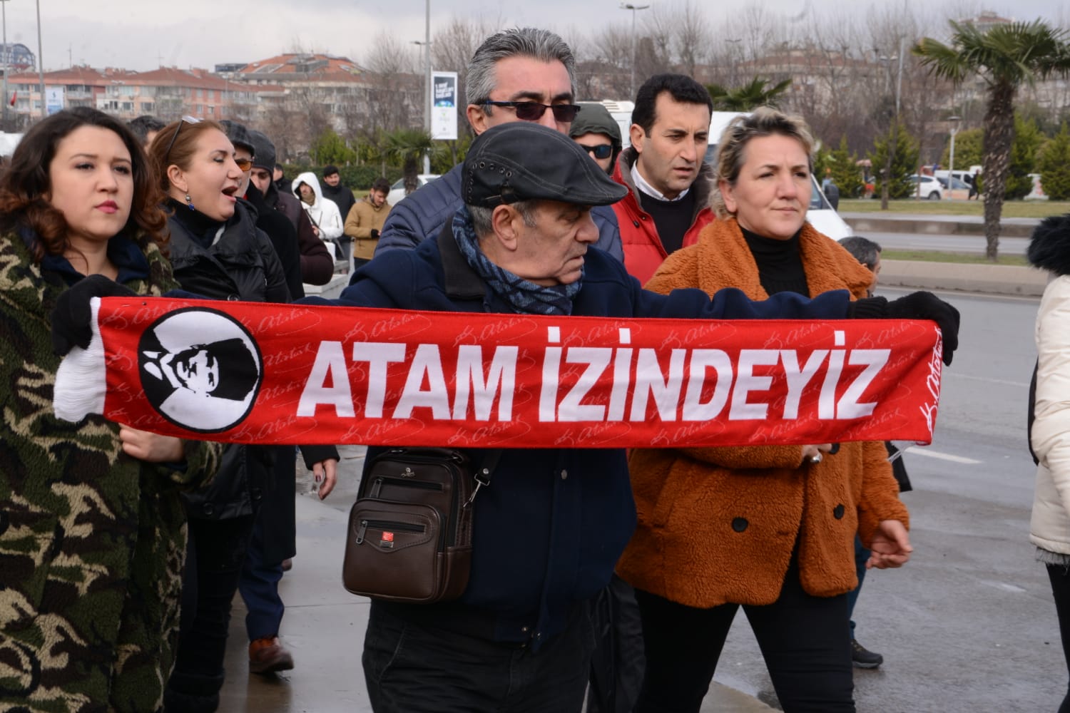 https://yenisoluk.com/uploads/2019/02/Maltepe-yuruyus (6)