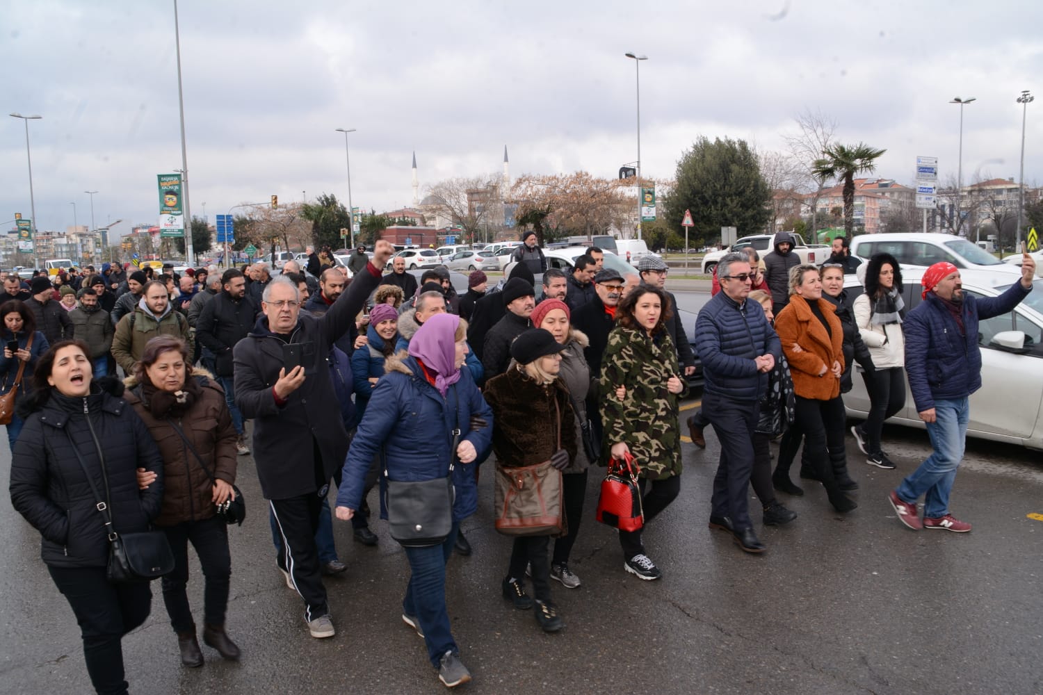 https://yenisoluk.com/uploads/2019/02/Maltepe-yuruyus (9)