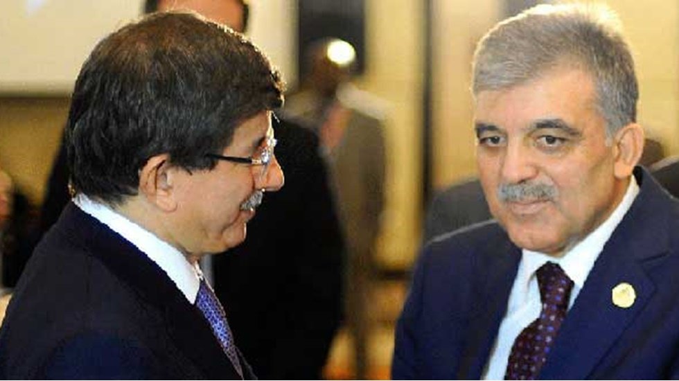 Abdüllatif Şener: Yeni parti konusunda Gül ile Davutoğlu anlaşmadı