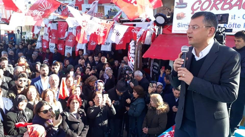 CHP’li Özel: “AKP, yıllardır kendinden olmayanı şeytanlaştırarak yönetiyor”