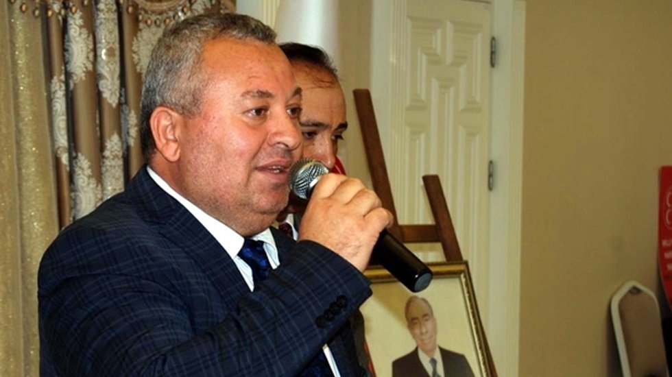 MHP'li Enginyurt: Trump 1 Nisan'da tweet atmak için fırsat kolluyor