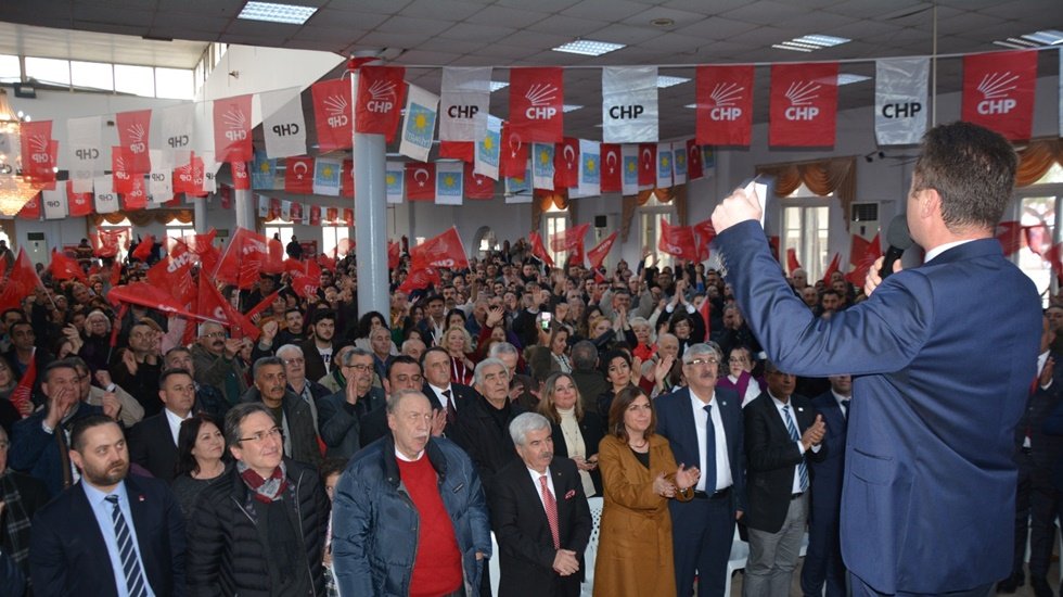 Serdar Aksoy ve ekibi Menemenlilerle buluştu
