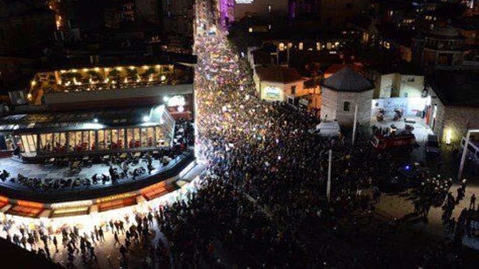 AKP'li vekil bile 'ezan' tartışmasında 'Provokasyona dikkat' dedi
