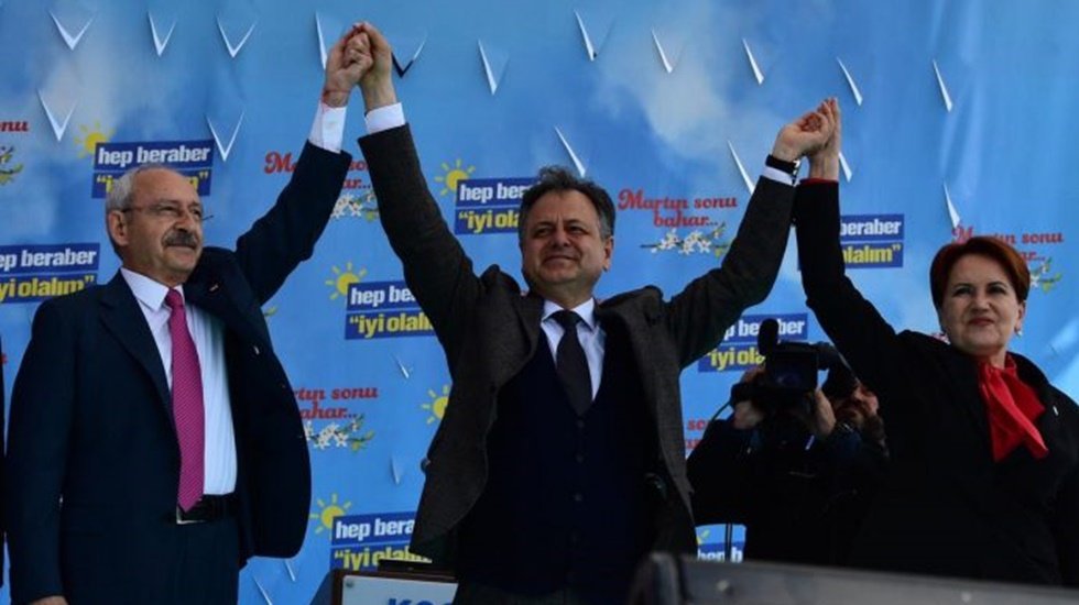 Akşener ve Kılıçdaroğlu Erdoğan ülkenin yarısını ayrıştırarak ‘terörist’ ilan etti