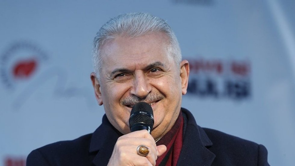 Binali Yıldırım zaferini ilan etti