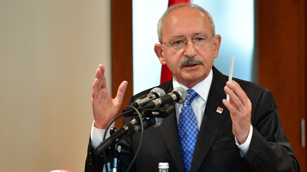 Kılıçdaroğlu: Bir adam bir şey söyleyecek herkes ona asker gibi 'emredersiniz' diyecek
