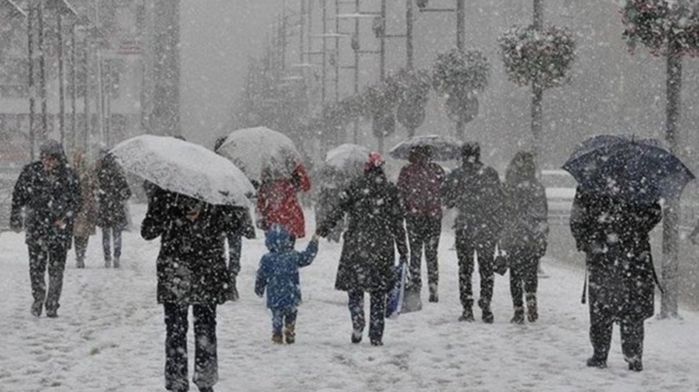 Meteoroloji&rsquo;den kritik uyarı: T&uuml;rkiye kar ve sağanağın etkisi altına giriyor