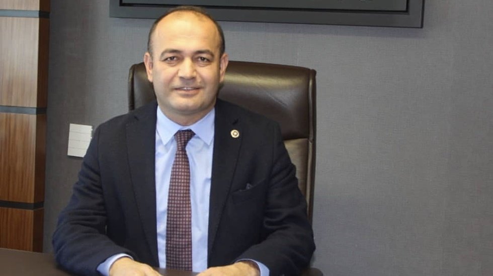Özgür Karabat: “Hem demokrasiye hem Anayasaya aykırı” 