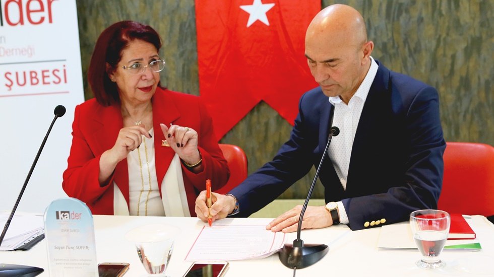 Soyer, ‘Kadın Dostu Kent Taahhütnamesi’ni imzaladı